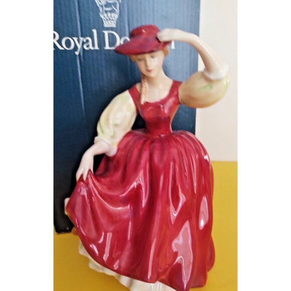 Royal Doulton, Figurine Buttercup HN2399, Vintage 1963 with Box - Picture 2 of 16